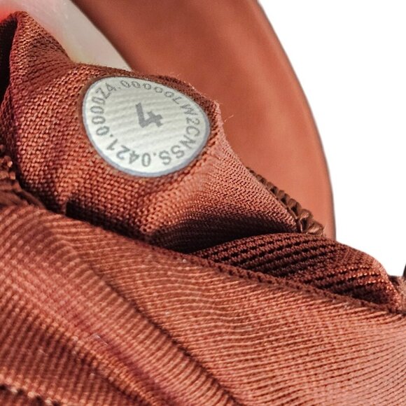 Lululemon Wunder Train Longline Bra, Med Support, C/D Cup, Size 4 - Picture 4 of 6